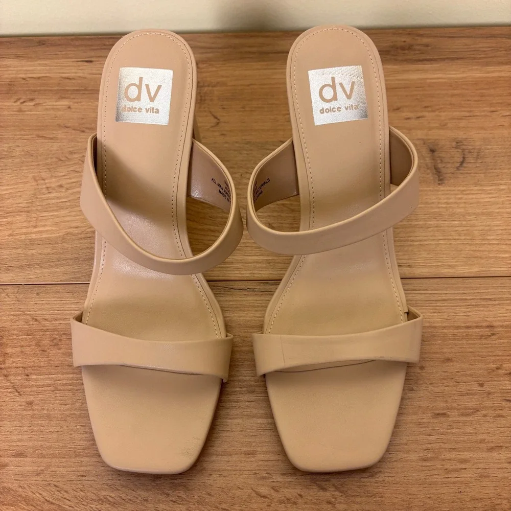 DOLCE VITA Veniss Block Heel Sandals Nude Tan Women Size 8.5 Open Toe Strappy
